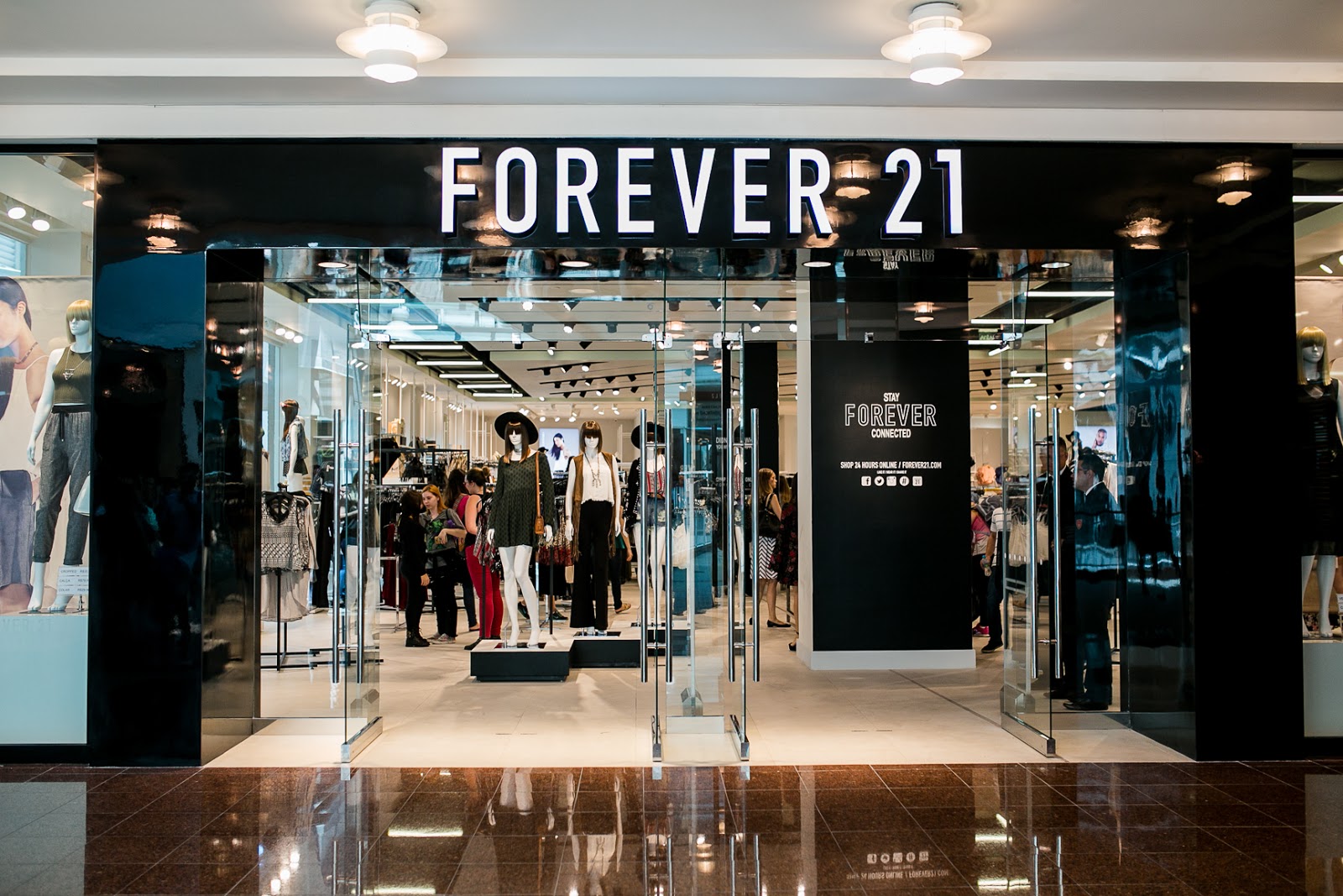 forever-21-thien-duong-thoi-trang-cho-gioi-tre